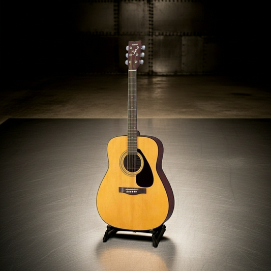 Yamaha F310 mkii Acoustic Guitar - Perfect for beginners